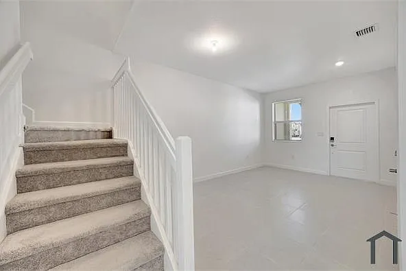 2574 SE 25th Dr — Photo 6
