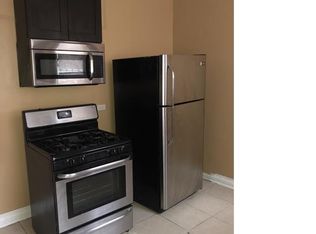 1142 W 77th St #3, Chicago, IL 60620