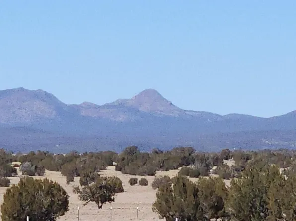 223 Picacho Butte Dr, Ash Fork, AZ 86320