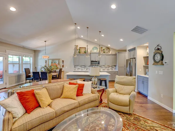 1915 S Tristram Ln, Meridian, ID 83642