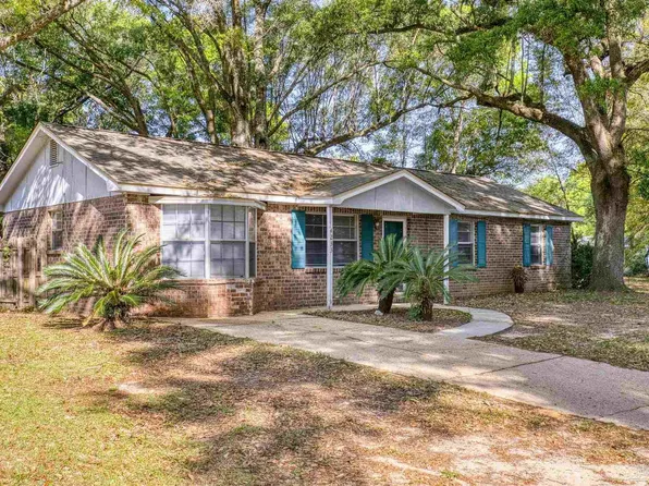 4233 W Avenida De Golf, Pace, FL 32571