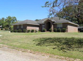 101 Redbud Dr, Andalusia, AL 36420