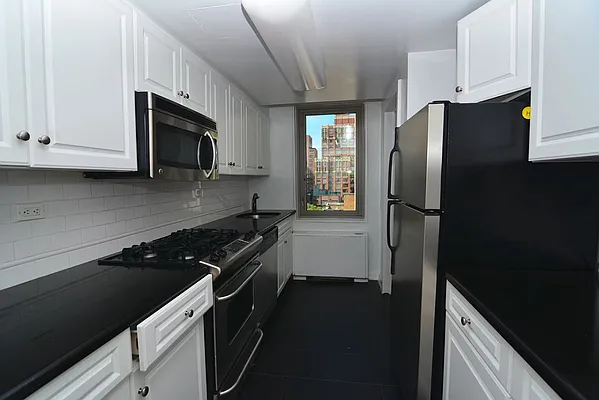 Rented by Citi Habitats | media 9