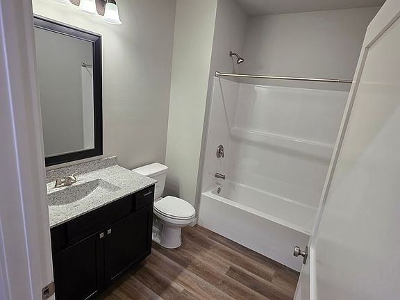 5th image of 1004 N 7th St