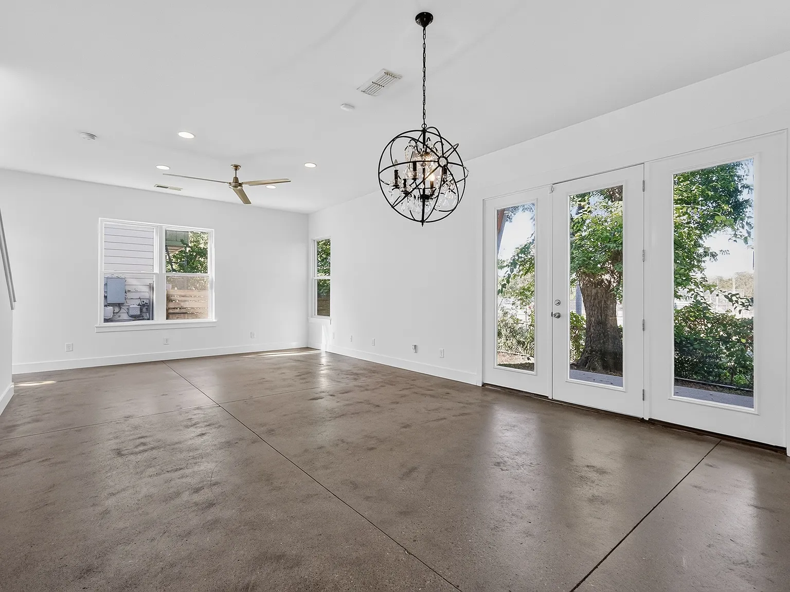 3 bed, 2.5 bath, 1650 sqft, $3,200 — Photo 4