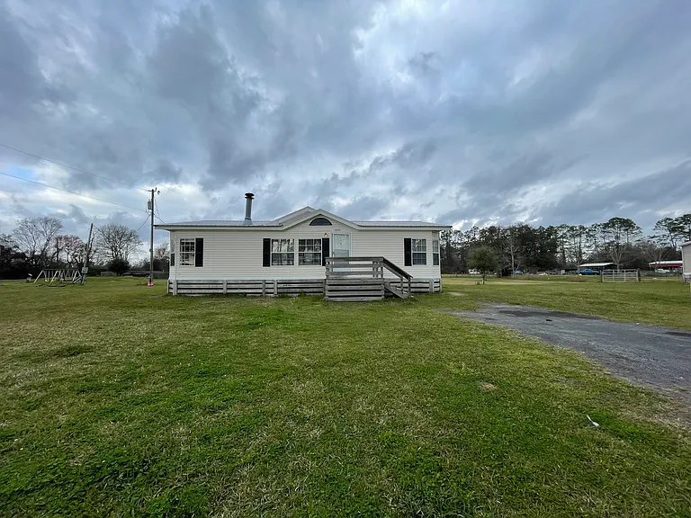 4788 Yellow Water Rd — Photo 2