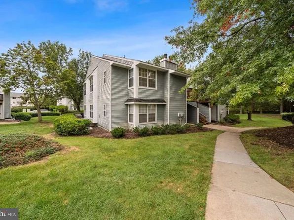 8607 Beekman Pl #7B, Alexandria, VA 22309
