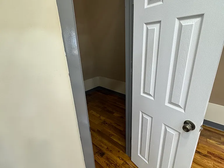 425 Park Ave #3 — Photo 7