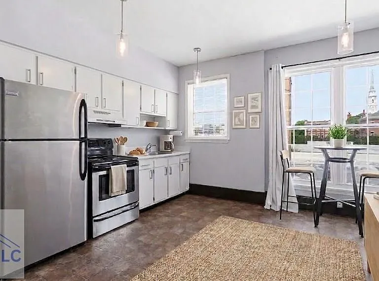 219 Abercorn St #F2 — Photo 5
