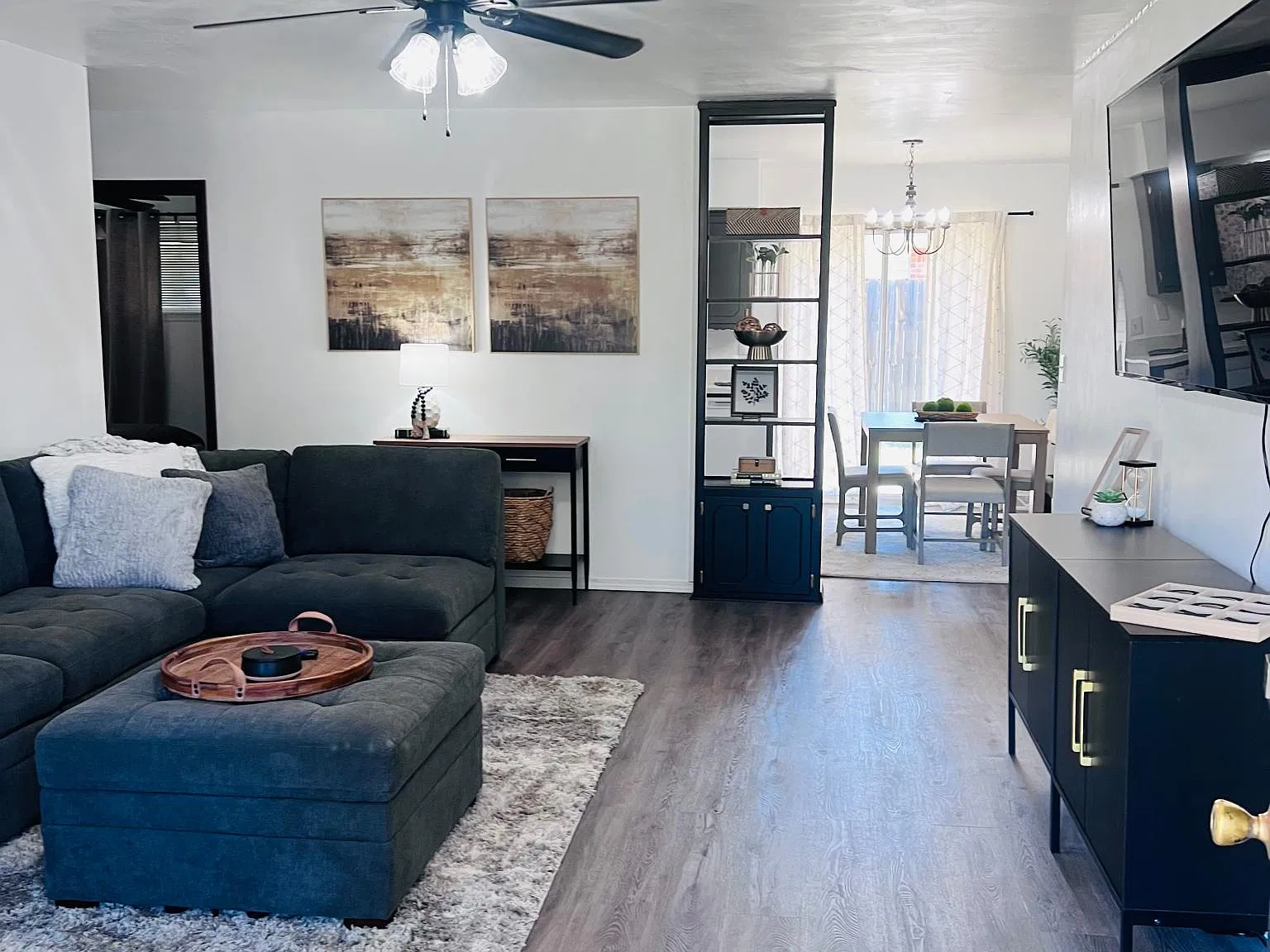2 bed, 1100 sqft, $2,000 — Photo 1