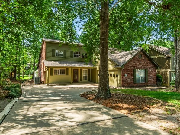 292 Apple Valley Dr, Conroe, TX 77304