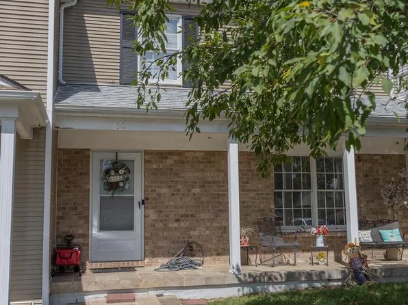 80 Mountaineer Ct, Charles Town, WV 25414