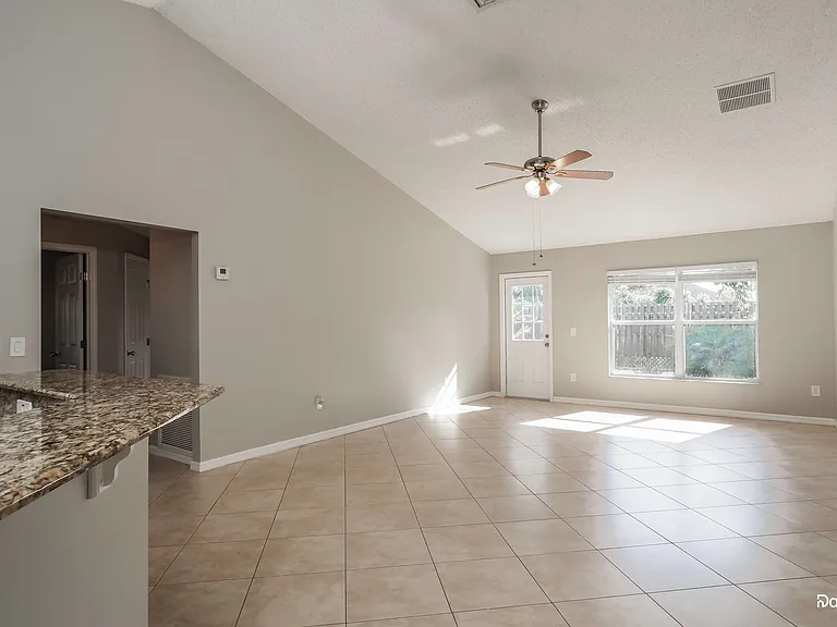 3668 SW Ballweg St — Photo 5