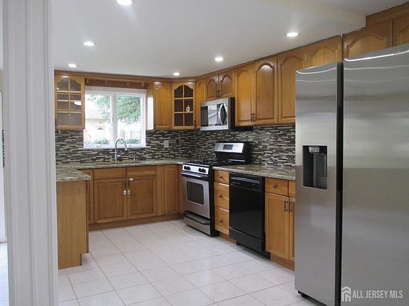 5th image of 14 New Dover Rd