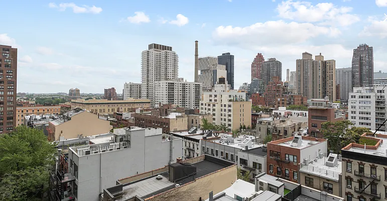 Rented by Level Group | media 7