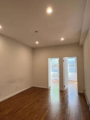 Rented by Avenues Real Estate | media 12