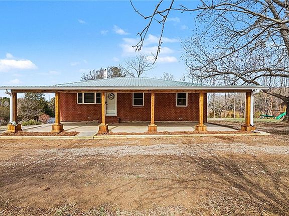 4th image of 3216 Flat Swamp Rd