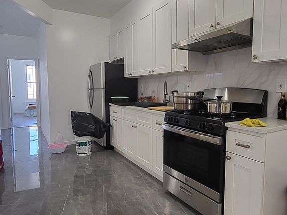 3rd image of 1324 Fteley Ave