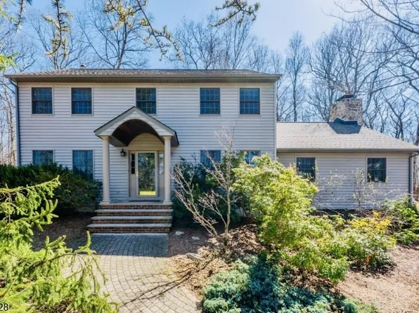 9 Buckhaven Trl, Hardyston Twp., NJ 07460
