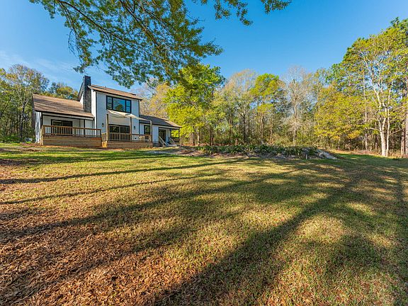 4th image of 2787 Lake Silver Rd