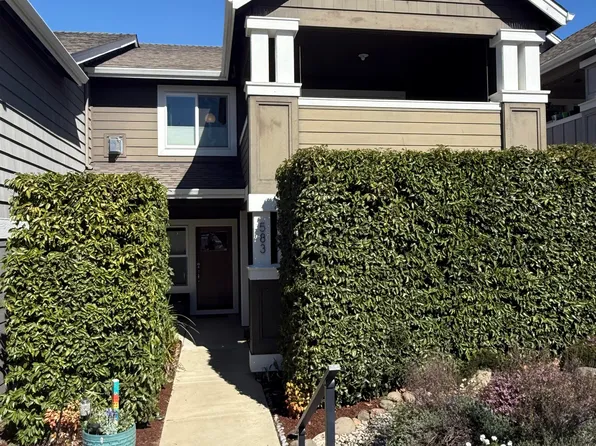 583 Plum Ridge Ct, Ashland, OR 97520