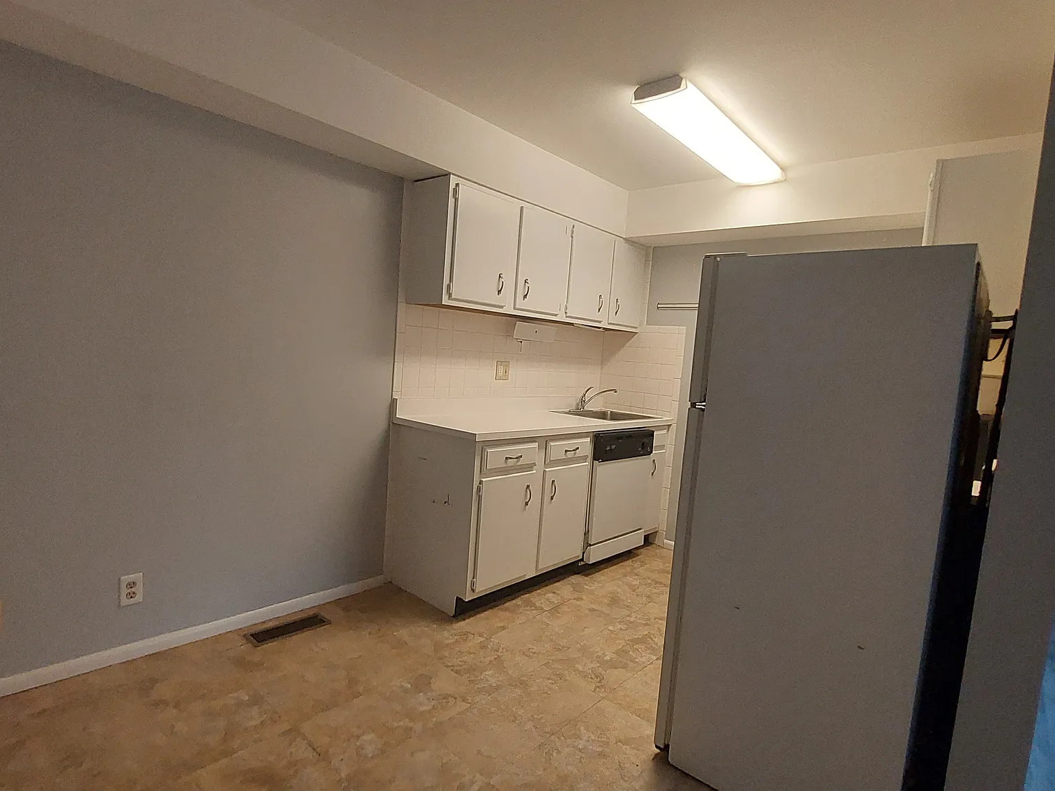 1 bed, 616 sqft, $1,050 — Photo 3