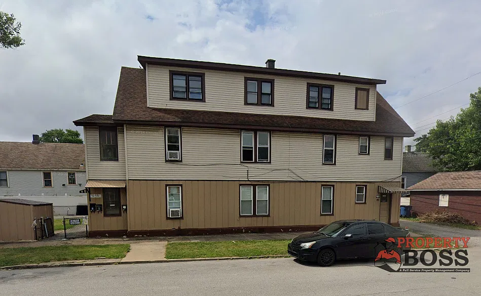 2404 White Oak Avenue Unit 3 - 3 — Photo 1