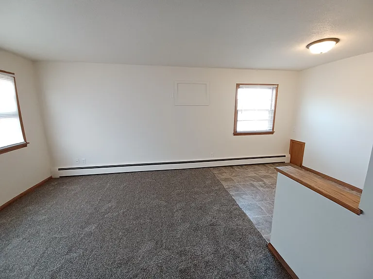 4707 University Ave NE — Photo 8
