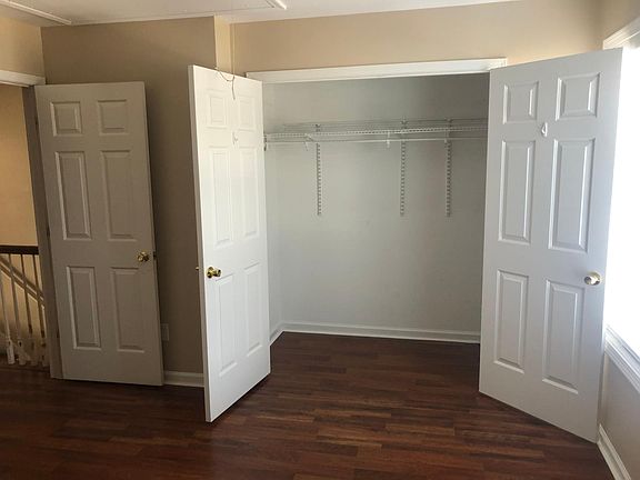 4th image of 107 Oakmont Ln