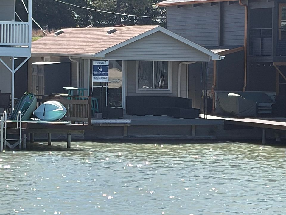 1st image of 205 Mill Isle