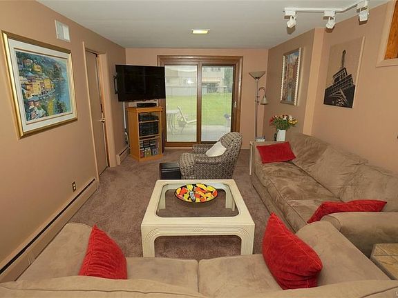 5th image of 92 Noel Dr