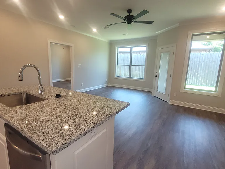 475 S Industrial St #503 — Photo 17