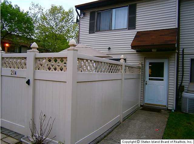 1st image of 21 Bunnell Ct #A