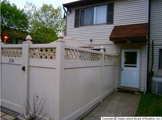 21 Bunnell Ct #A, Staten Island, NY 10312