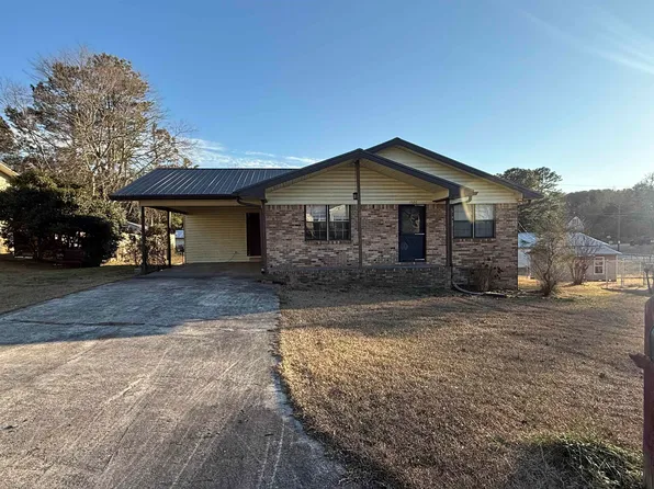 1526 Lindsey Dr SW, Cullman, AL 35055