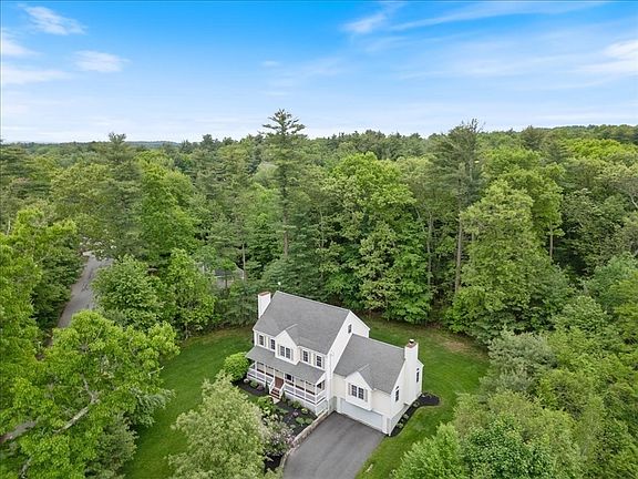 5th image of 32 W Shore Rd