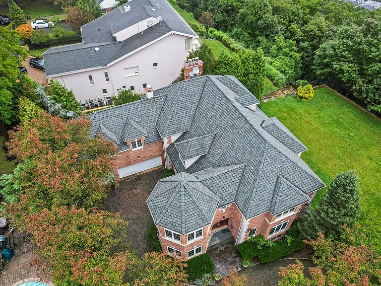 1 Euclid Rd — Photo 49