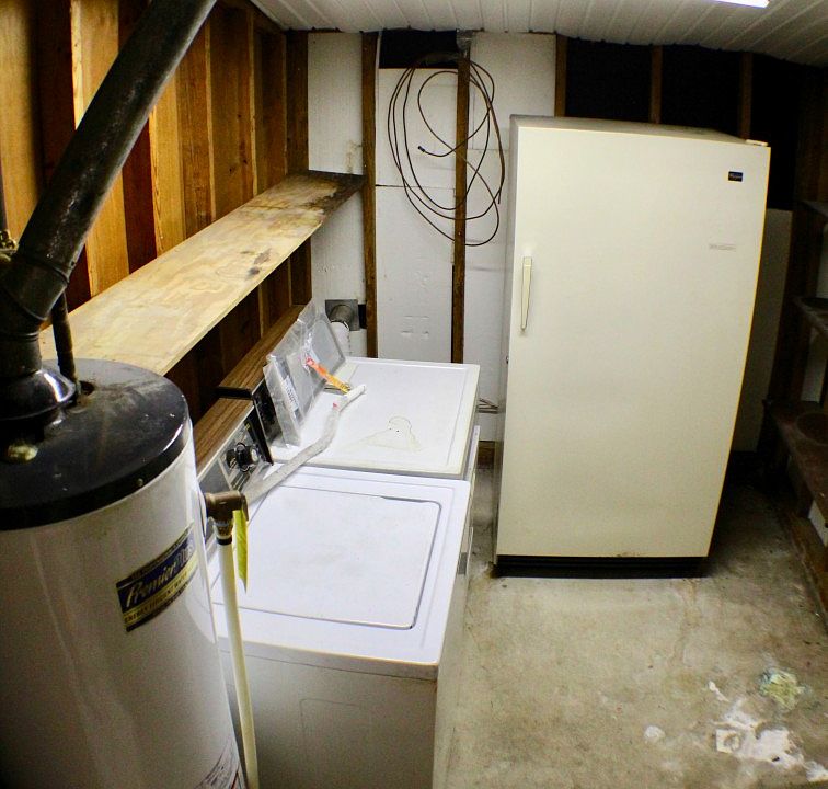 2nd image of 4421 Tipperary Pl
