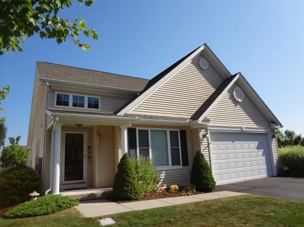 47 Grand Blvd, Ellington, CT 06029