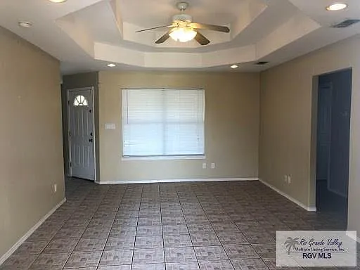 3 bed, 2.0 bath, 1312 sqft, $1,600 — Photo 3