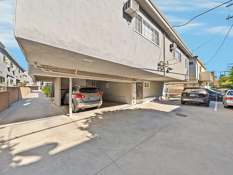 1813 Federal Ave #3 — Photo 3