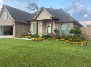 379 Highland Oaks Ave, Gray, LA 70359
