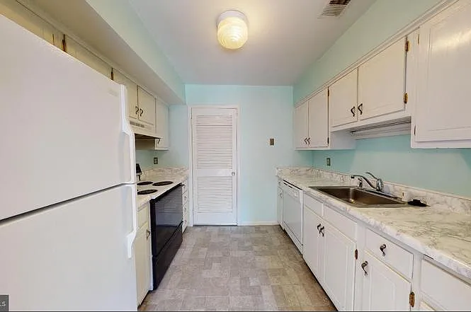 3836 Miramonte Pl #3836 — Photo 14