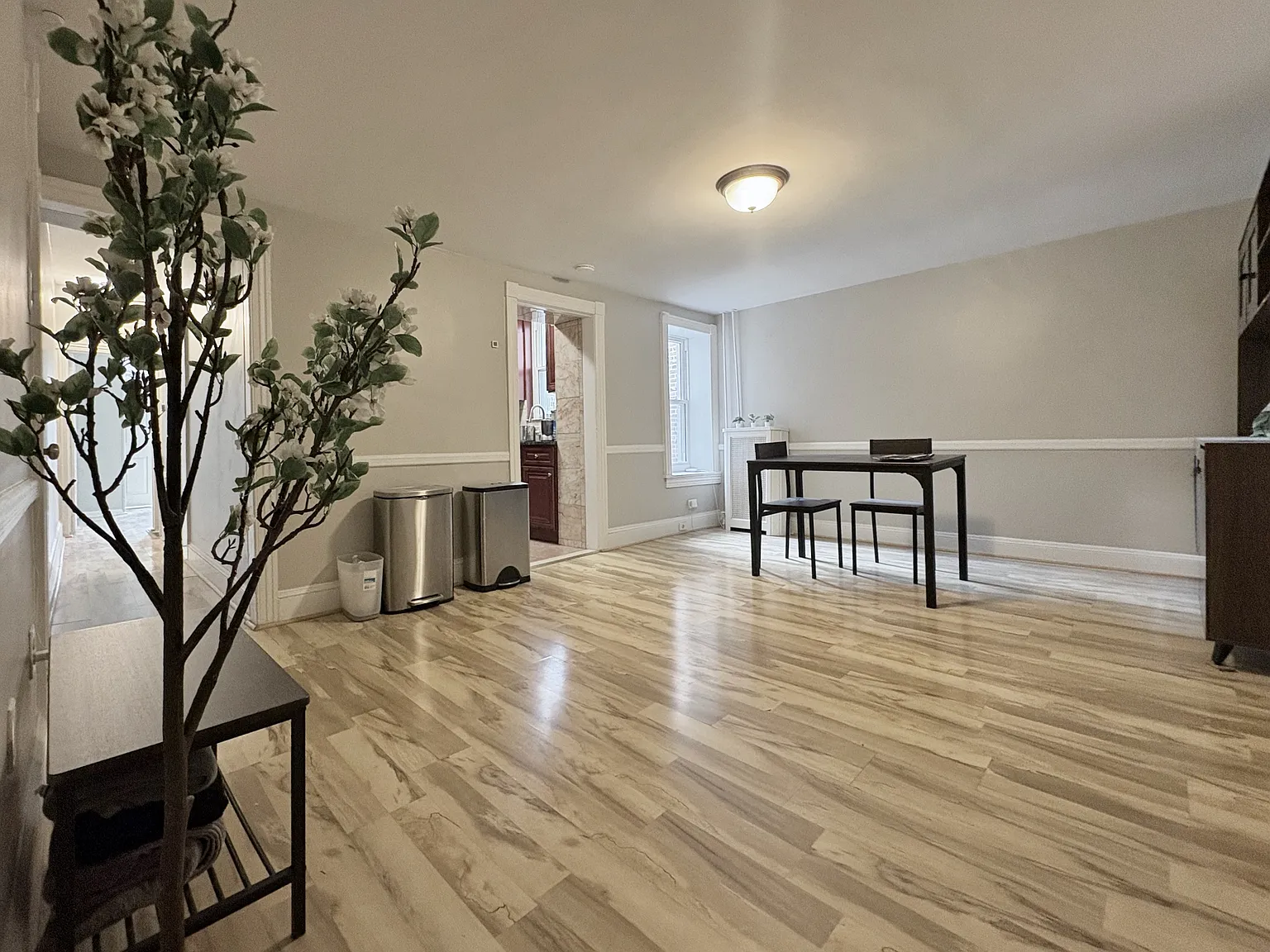 4 bed, 1.5 bath, 1535 sqft, $1,025 — Photo 3