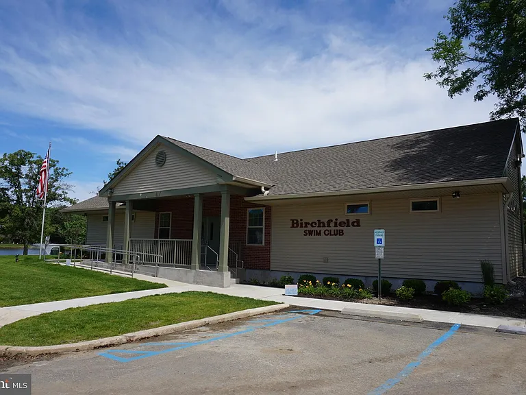 27 W Azalea Ln — Photo 14