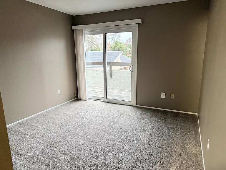 301 Tradewinds Dr — Photo 14