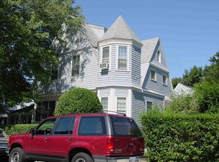 4 Dresser St #2, Newport, RI 02840