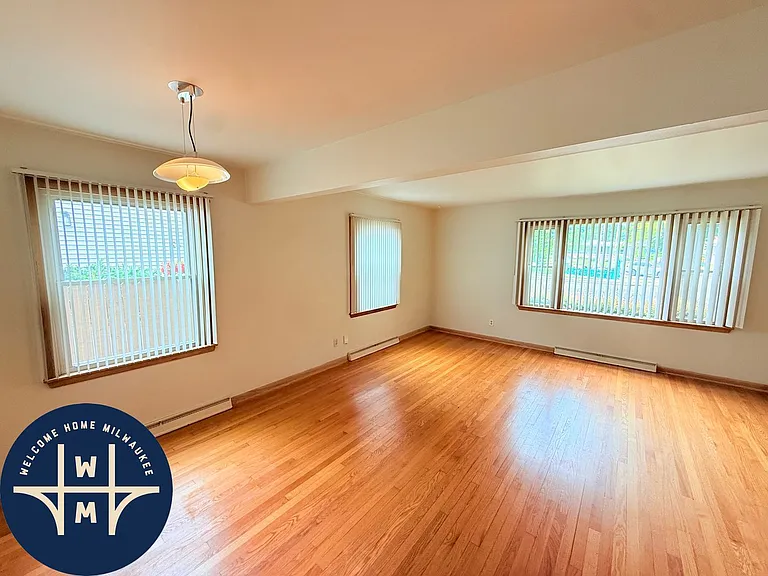 7313 Harwood Ave — Photo 7