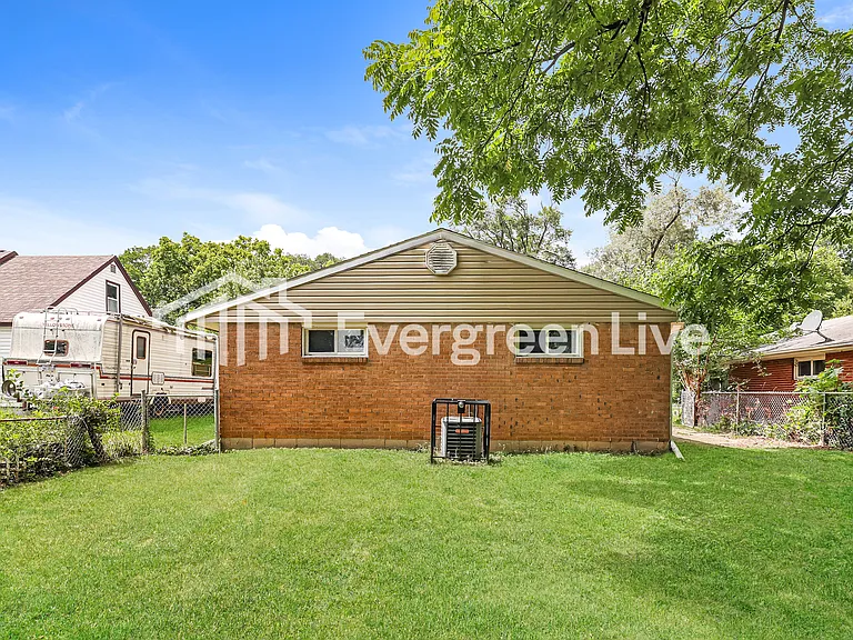 4634 Woodland Hills Blvd — Photo 15