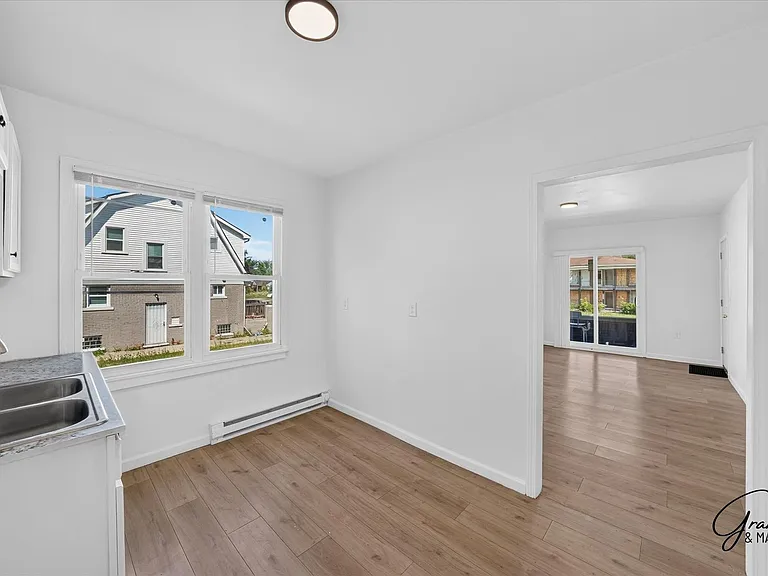 12932 Greiner - Bar Holdings & Blue & White LLC — Photo 5